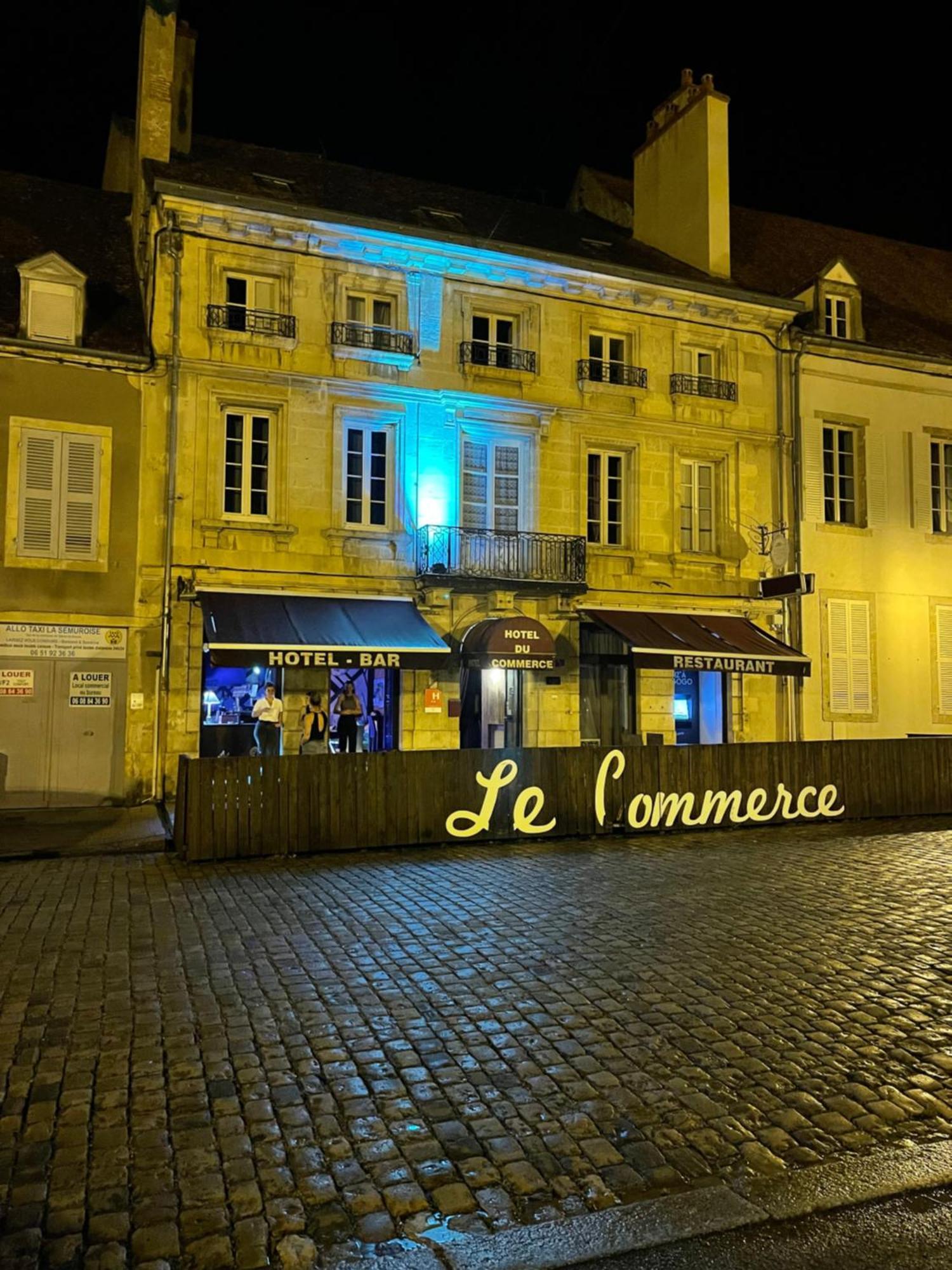 Du Commerce 2*